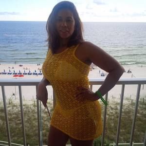 Meet your Posher, Rebeca